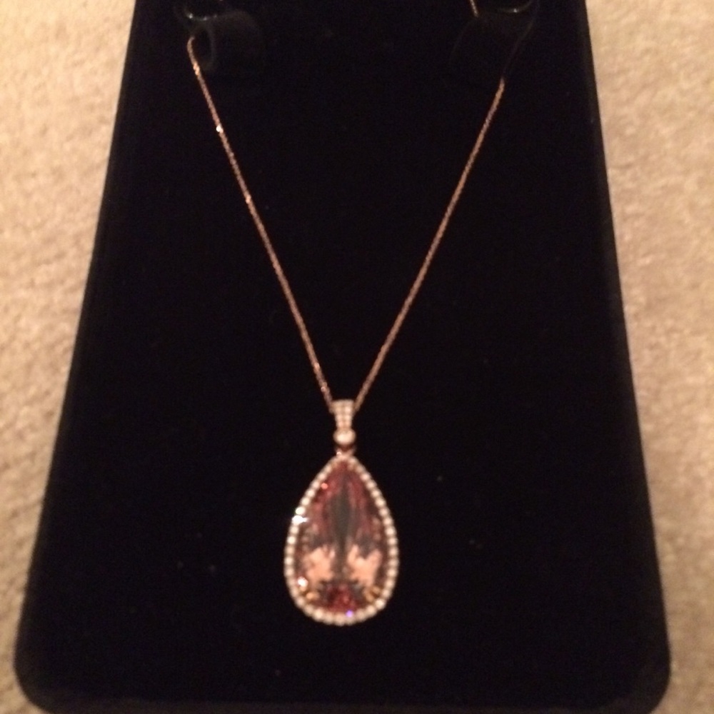24kt beautiful Morganite necklace